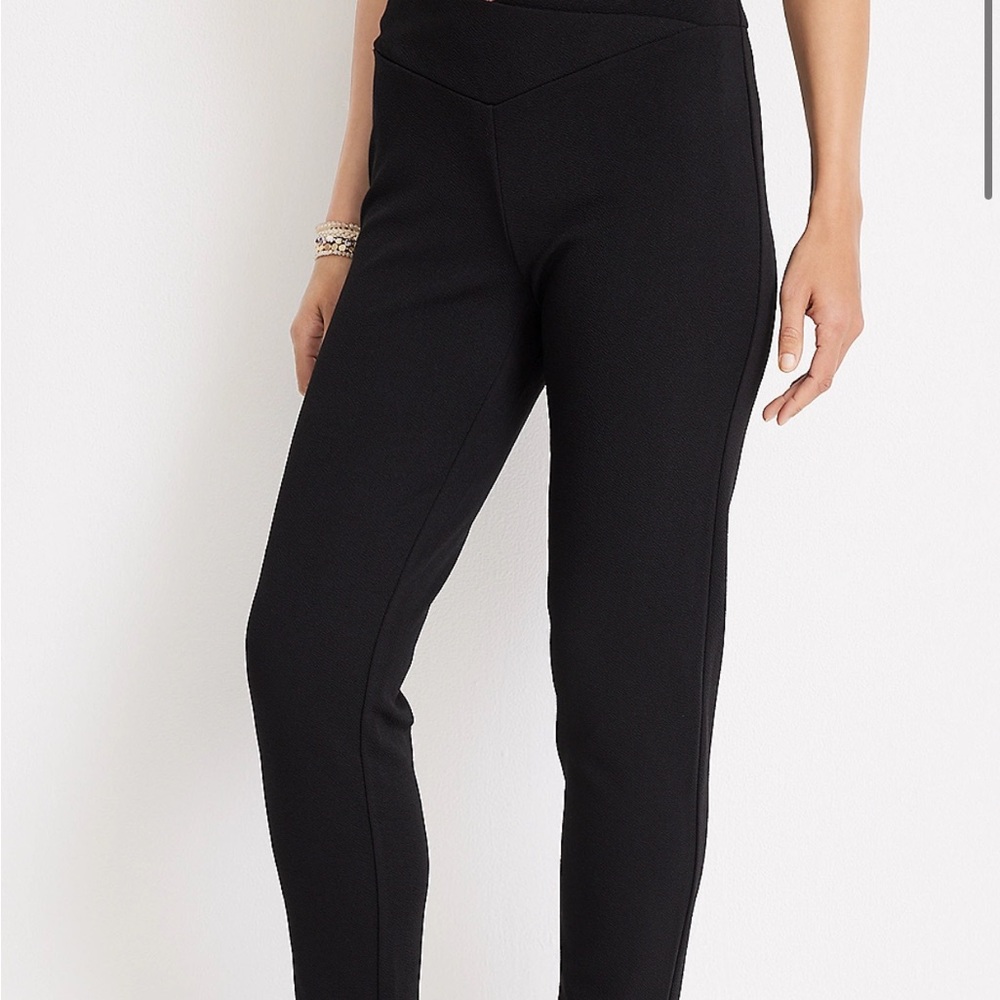 Maurices Versa Crossover High Rise Taper Pant - Picture 8 of 8